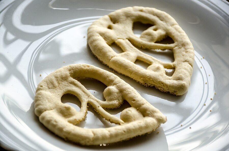 Gohona Bori (Jewellery-Shaped Bori)